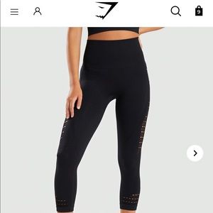 GYMSHARK- cropped black legging